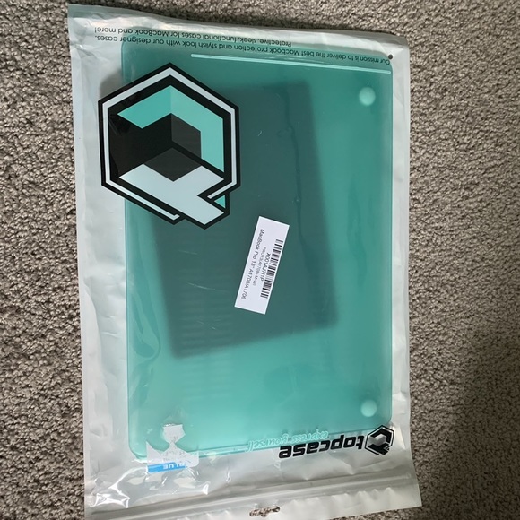 MAC BOOK COVERS - Picture 2 of 2